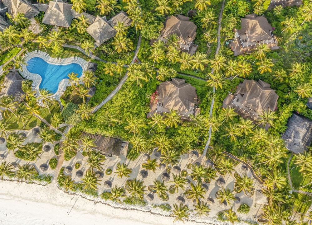 Breezes Beach Club And Spa Буэхуу Экстерьер фото