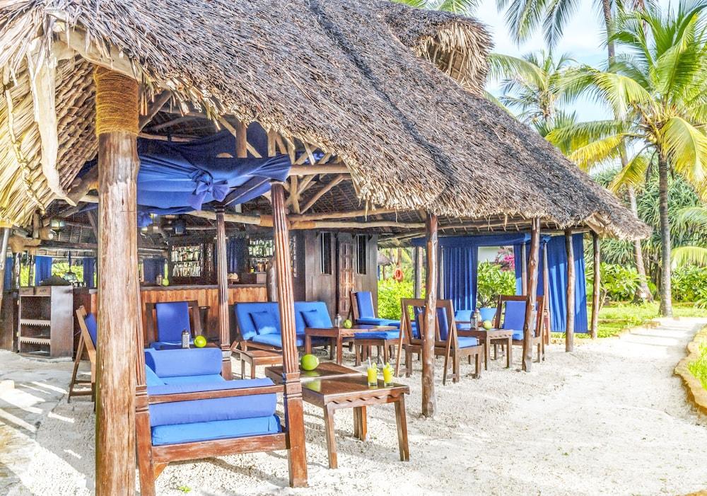 Breezes Beach Club And Spa Буэхуу Экстерьер фото