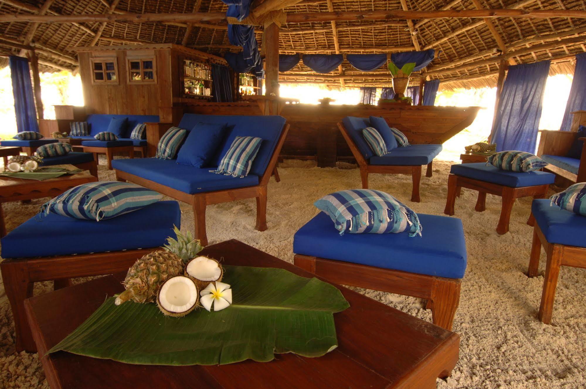 Breezes Beach Club And Spa Буэхуу Экстерьер фото